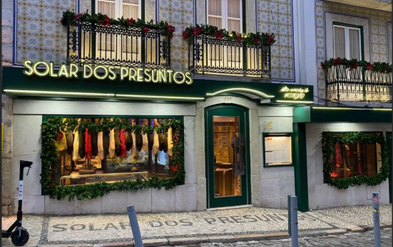 Solar dos Presuntos Lisbonne, restaurant portugais accessible